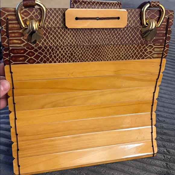 Wooden Purse (tall) - Picture 5 of 9